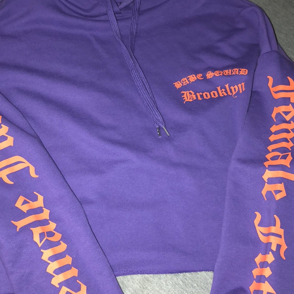 Cropped hoodie